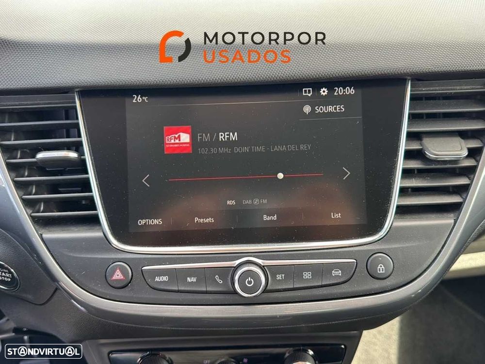 Opel Crossland 1.2 T Design & Tech - 11