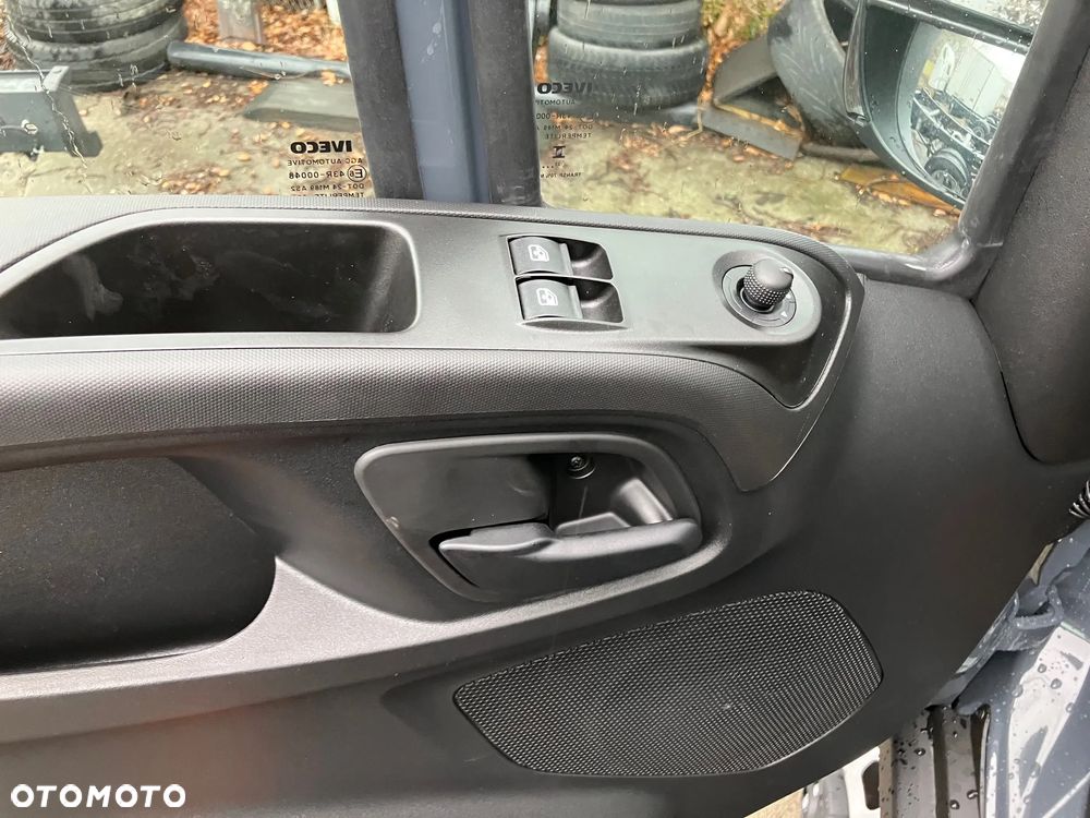 Iveco 3.0 Daily 35C16 kontener winda 750kg - 16