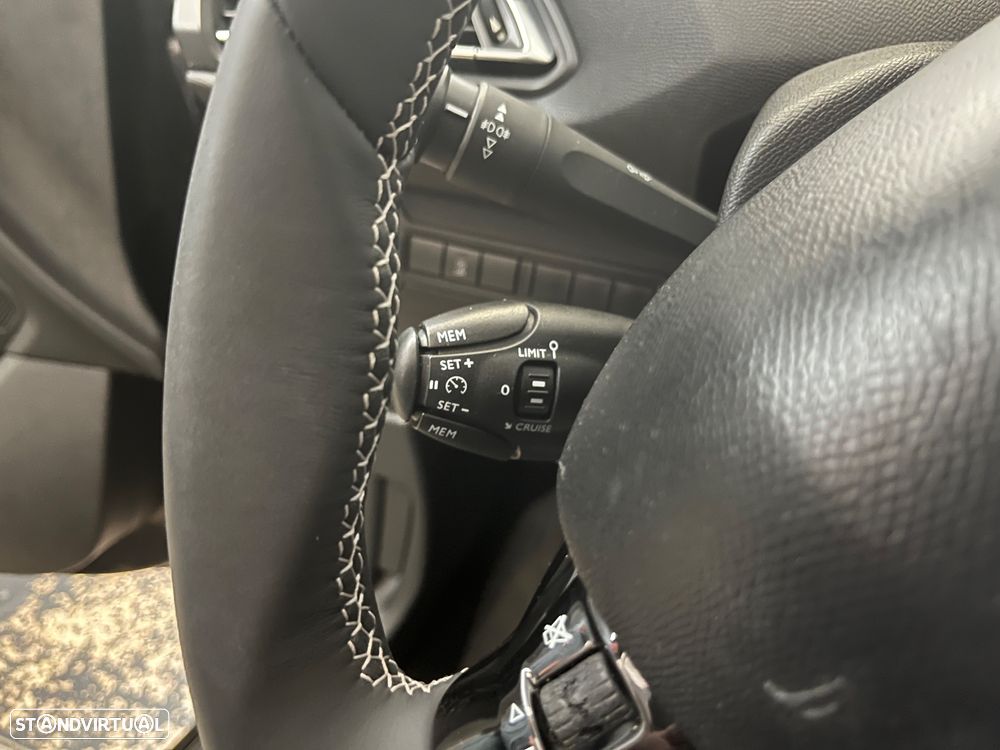 Peugeot 308 SW 1.6 BlueHDi Active - 22