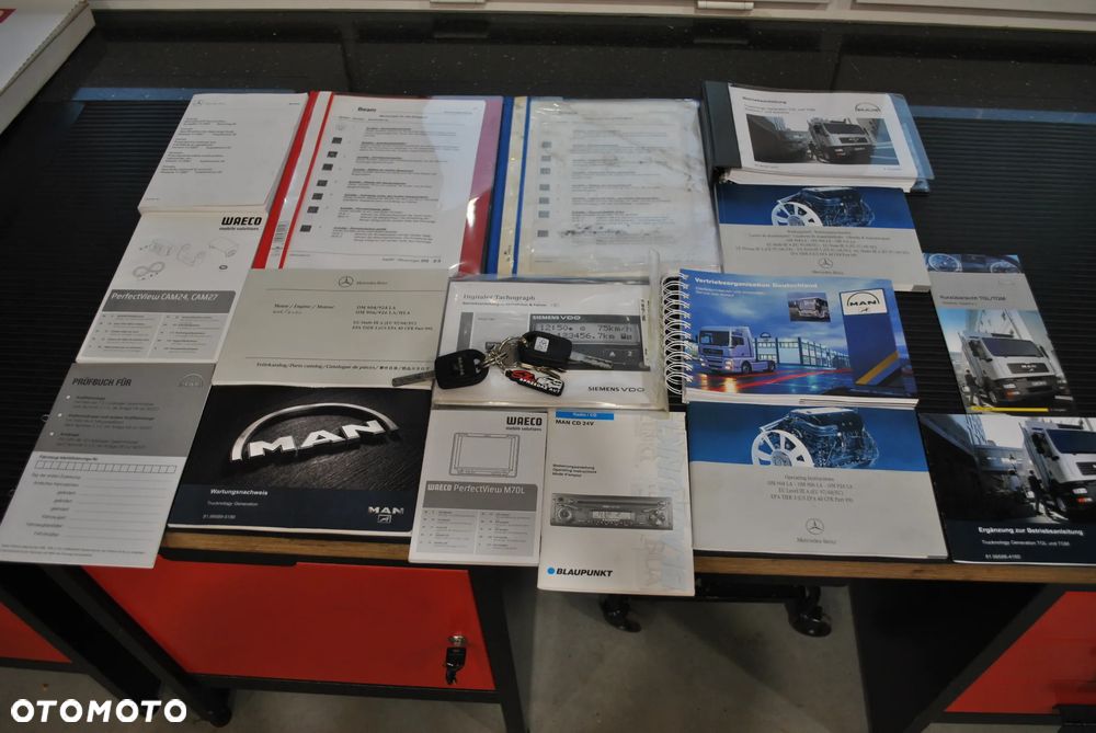 MAN TGM 18.240 Zamiatarka BEAM 8000 Szczotki L/R Karcher 2 Silniki - 26