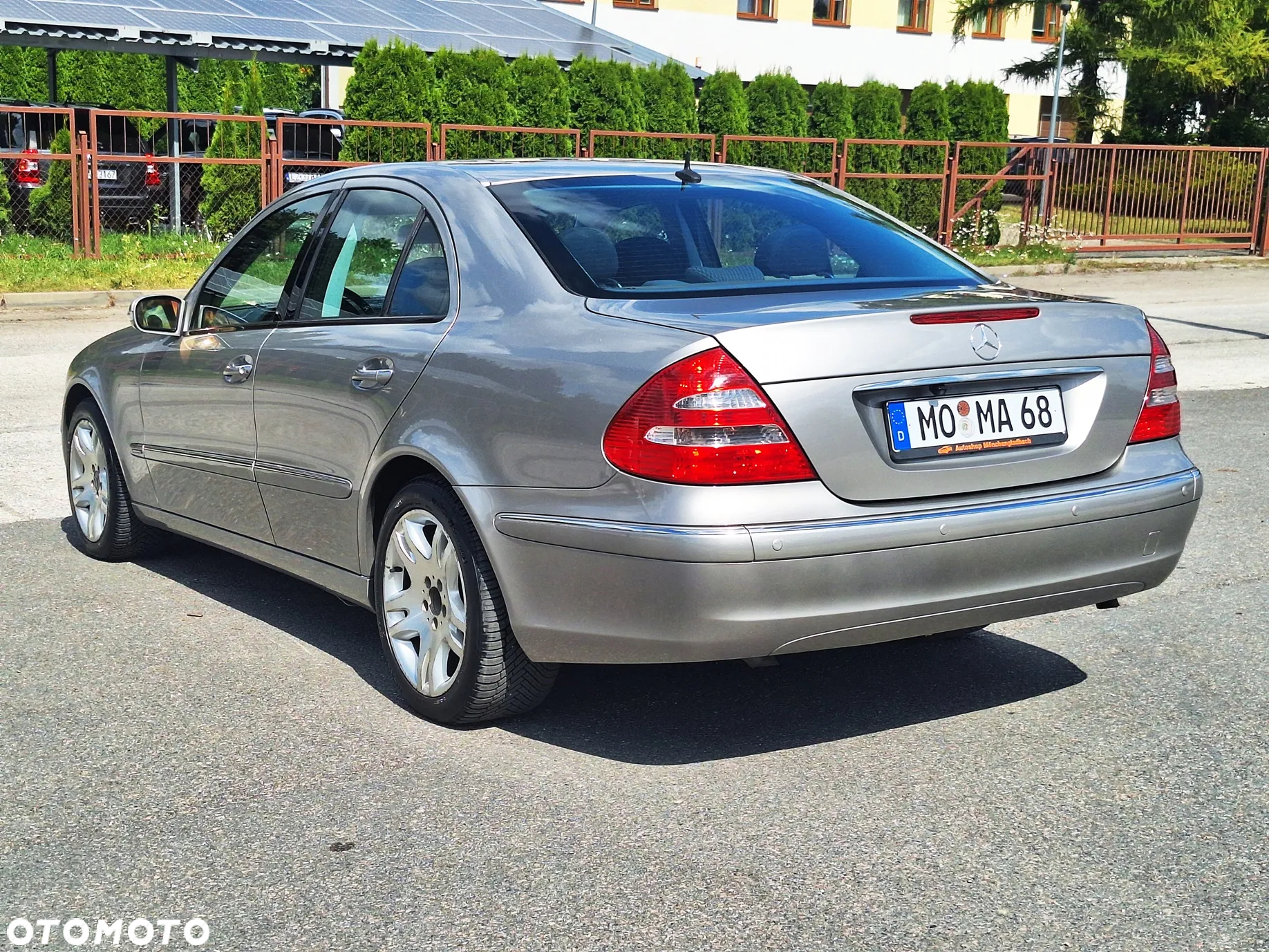 Mercedes-Benz Klasa E - 18