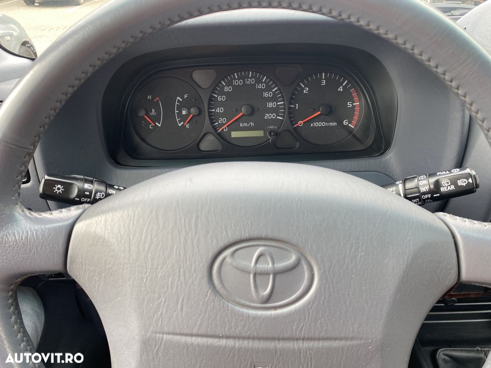 Toyota Land Cruiser 3.0 TD-4D VX - 5
