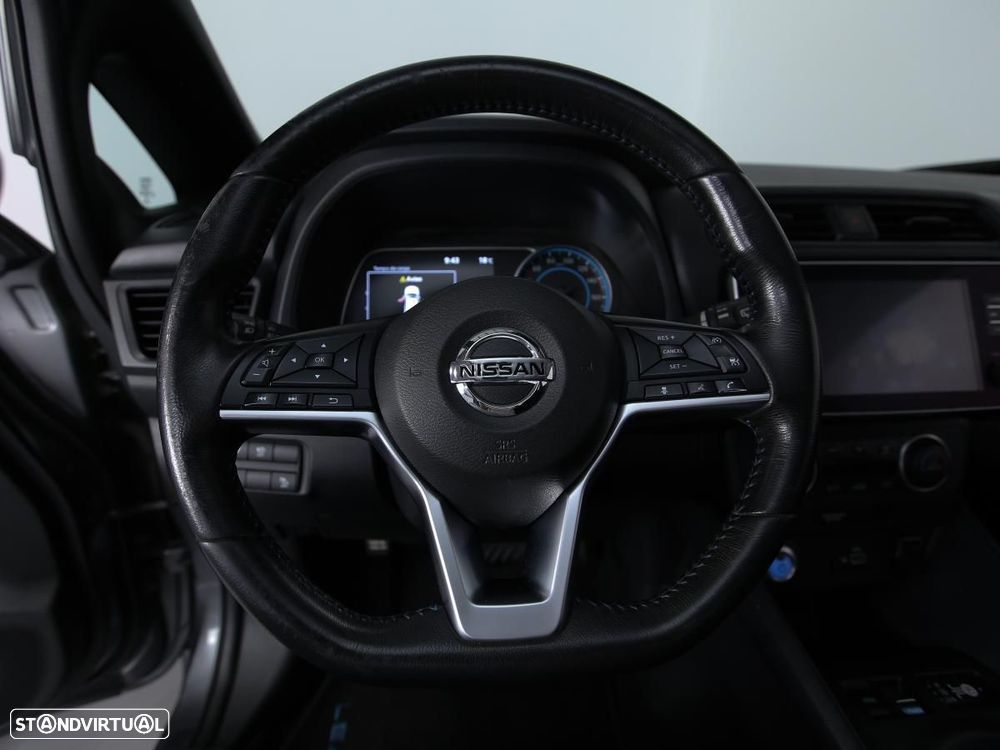 Nissan Leaf - 14