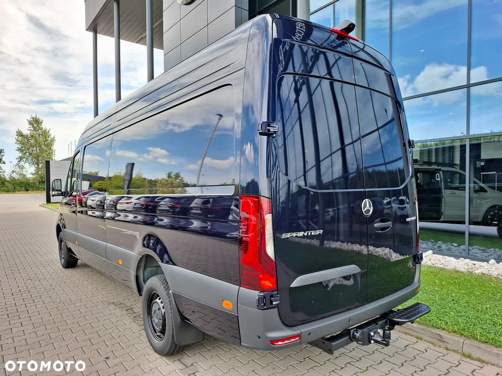 Mercedes-Benz Sprinter 319 CDI Furgon SELECT długi 4325 mm L3H2 - 6