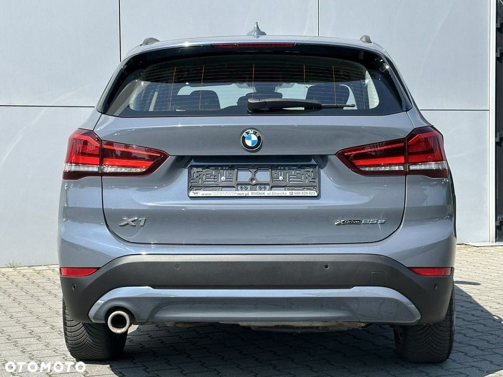 BMW X1 xDrive25e Advantage - 12