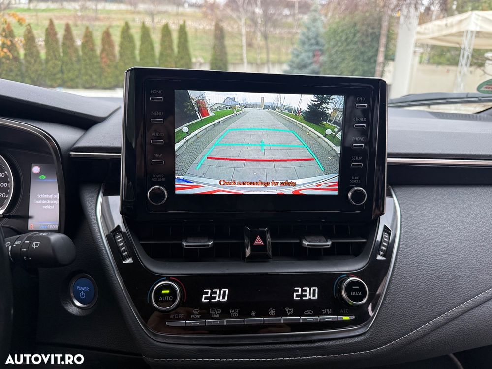 Toyota Corolla 2.0 Hybrid Touring Sports Lounge - 14