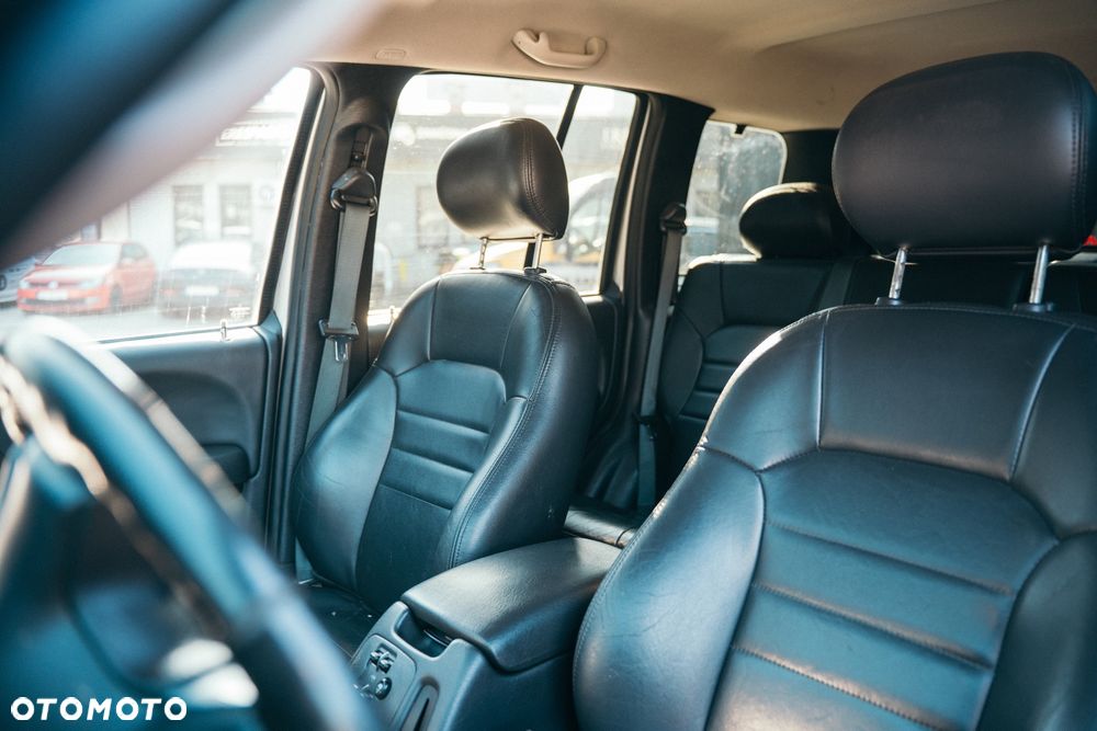 Jeep Cherokee 2.8L CRD Limited - 23