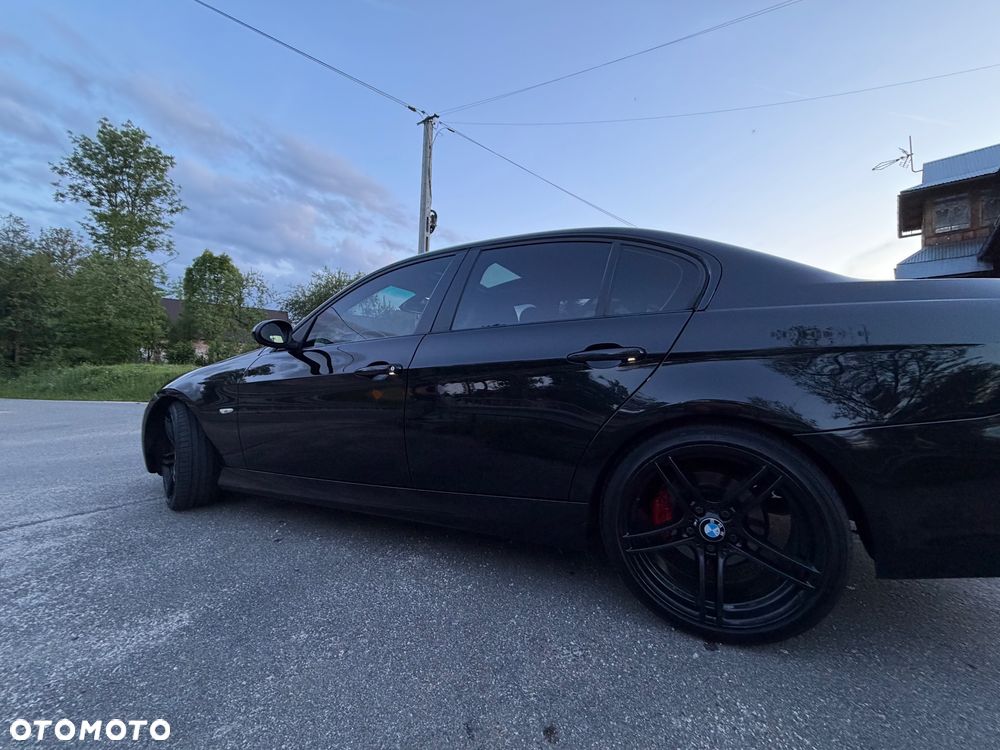 BMW Seria 3 325i - 4