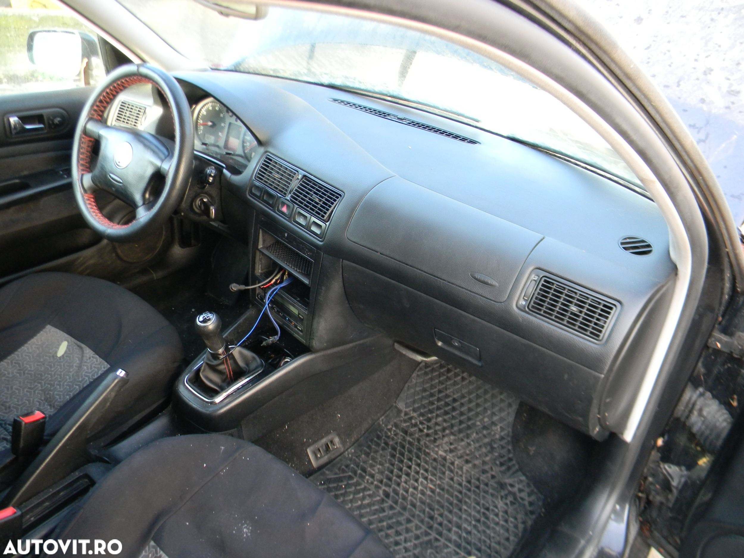 Dezmembrari  VW GOLF 4  1997  > 2006 1.6 16V Benzina - 21