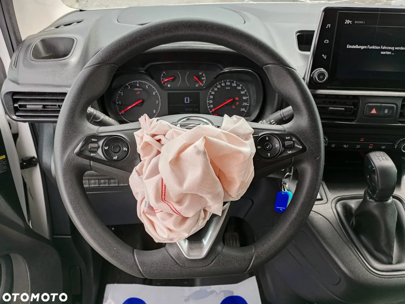 Opel COMBO - 12