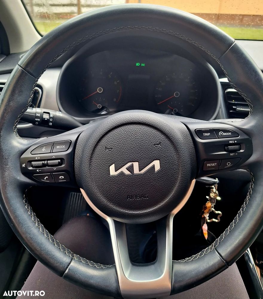 Kia Stonic 1.2 MPI 5MT Urban - 8