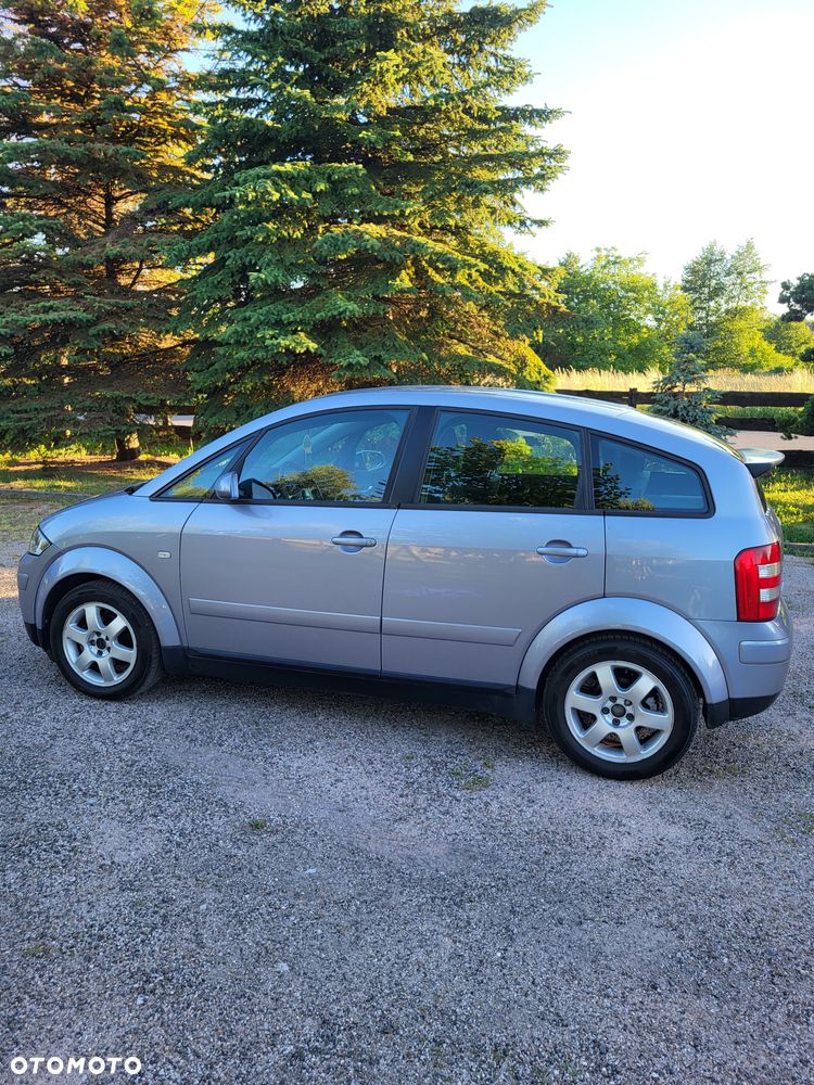 Audi A2 1.6 - 13