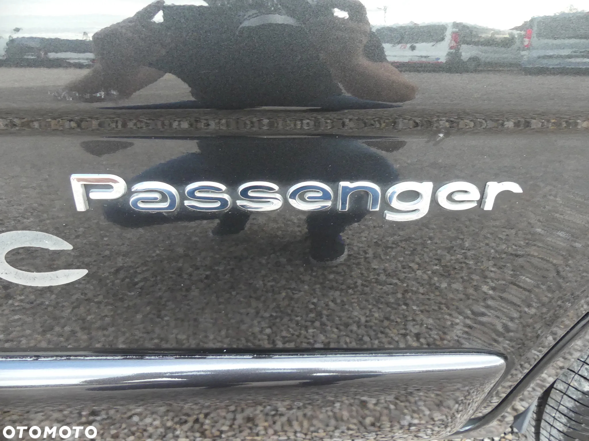 Renault Trafic 2.0 dCi 115 FAP Grand Passenger Black Edition - 40