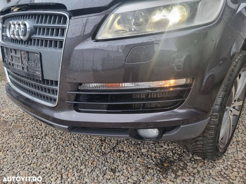 Bara fata AUDI Q7 2005 - 2009 NEGRU (1462) Diesel model cu spalatoare far - 2