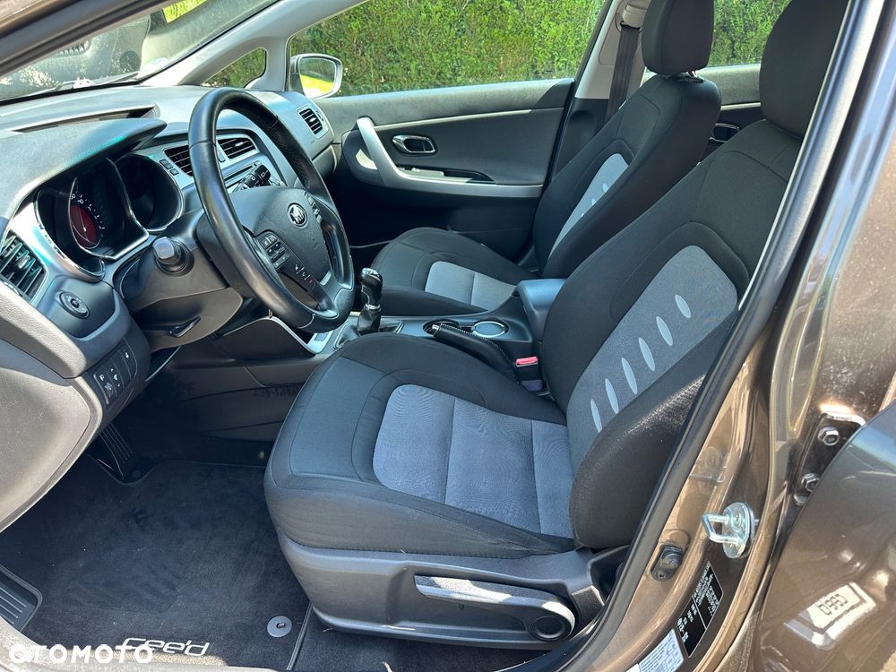 Kia Ceed 1.6 GDI XL - 19