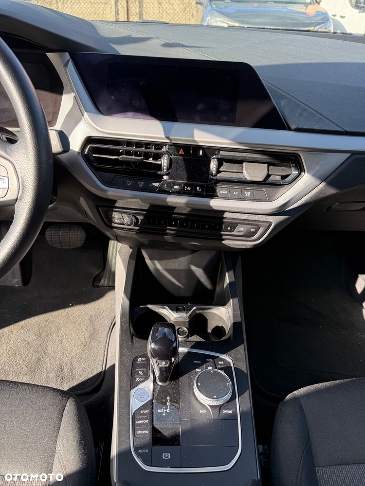 BMW Seria 1 - 16
