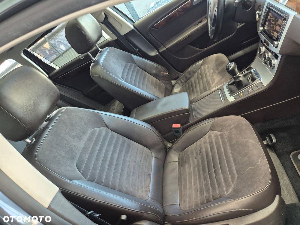 Volkswagen Passat 2.0 TDI BlueMotion Technology Highline - 35