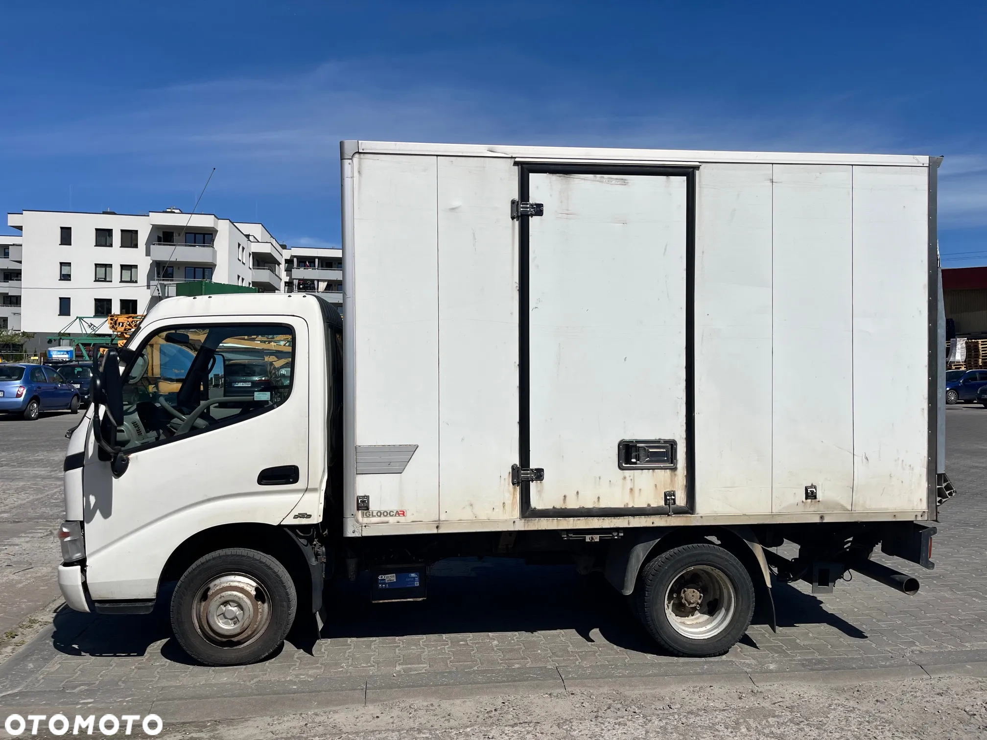 Toyota DYNA - 4