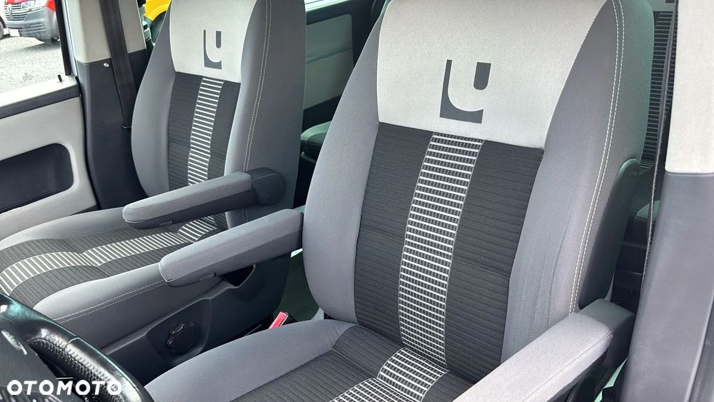 Volkswagen Multivan L1 United - 16