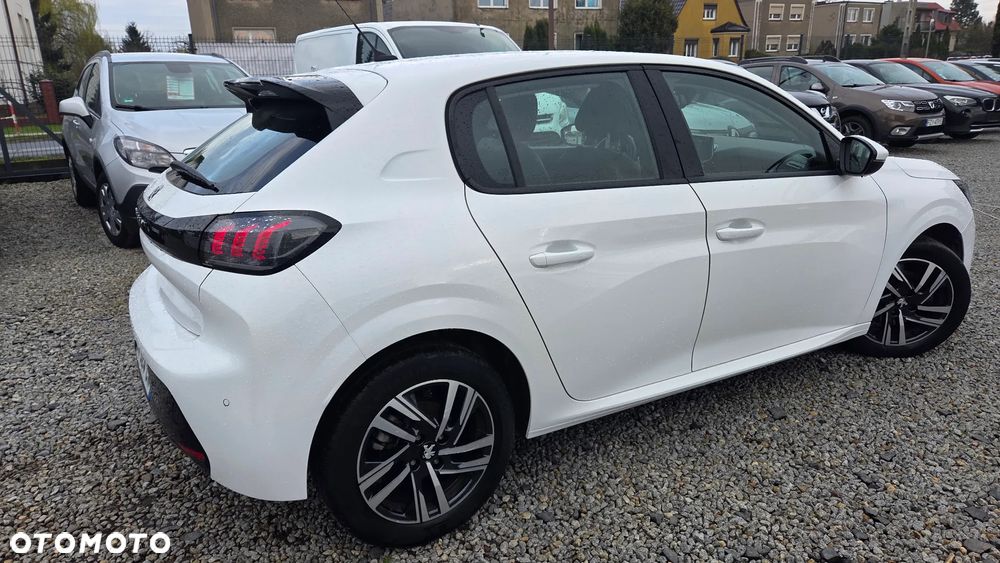 Peugeot 208 Hybrid 110 e-DSC6 Allure - 13