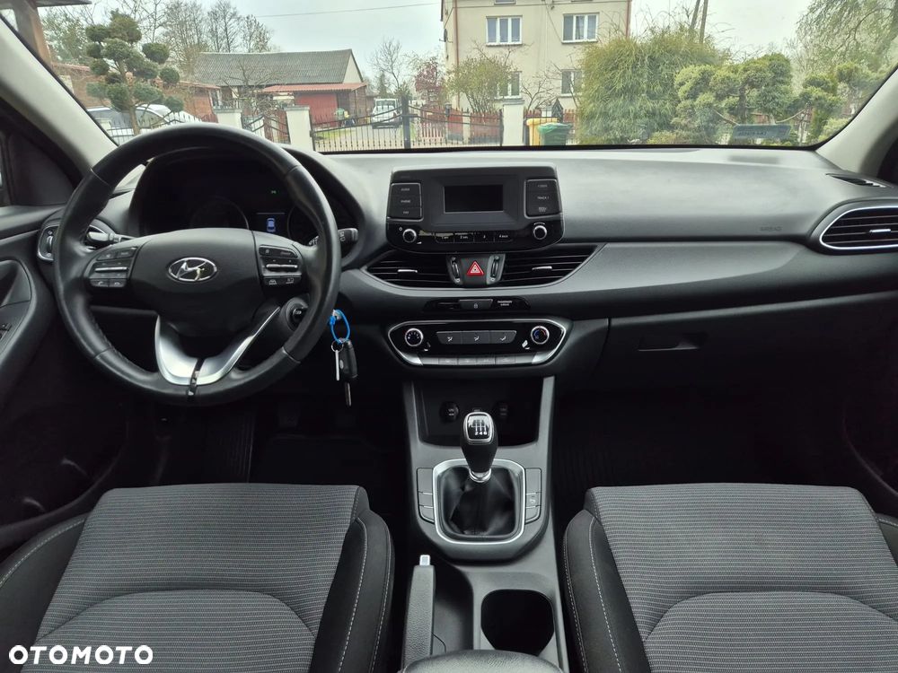 Hyundai i30 1.5 DPI Modern - 10