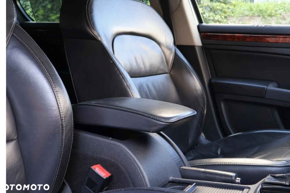 Skoda Superb 2.0 TDI Elegance DSG - 19