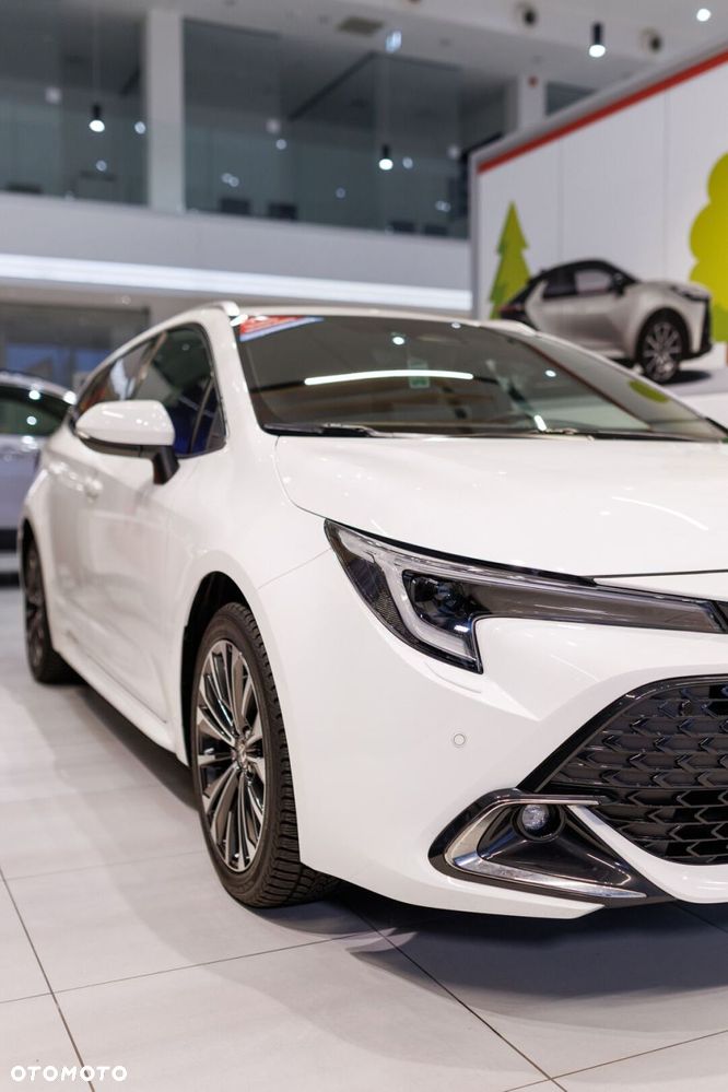Toyota Corolla 1.8 Hybrid Style - 24