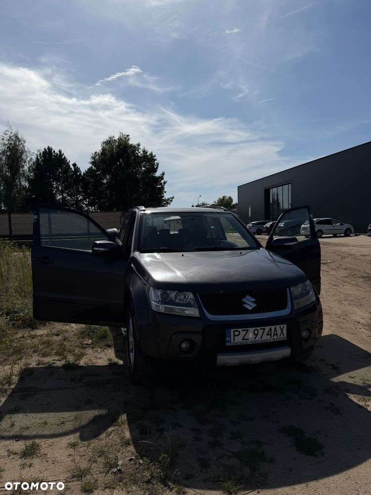 Suzuki Grand Vitara 2.4 Premium - 9