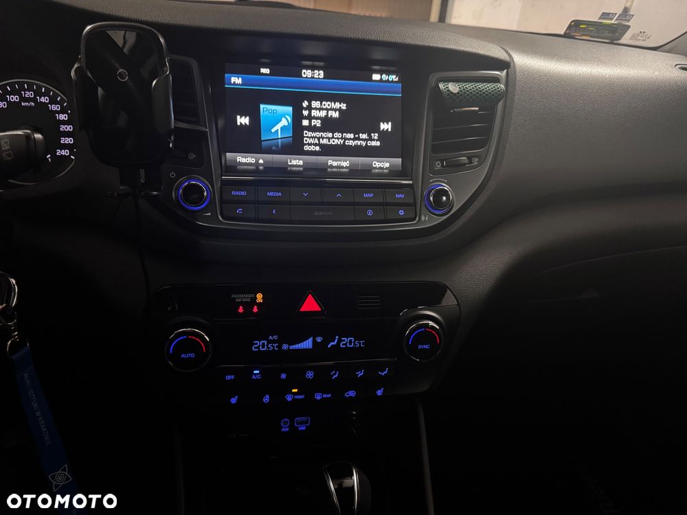 Hyundai Tucson 1.7 CRDI BlueDrive Comfort 2WD DCT - 19