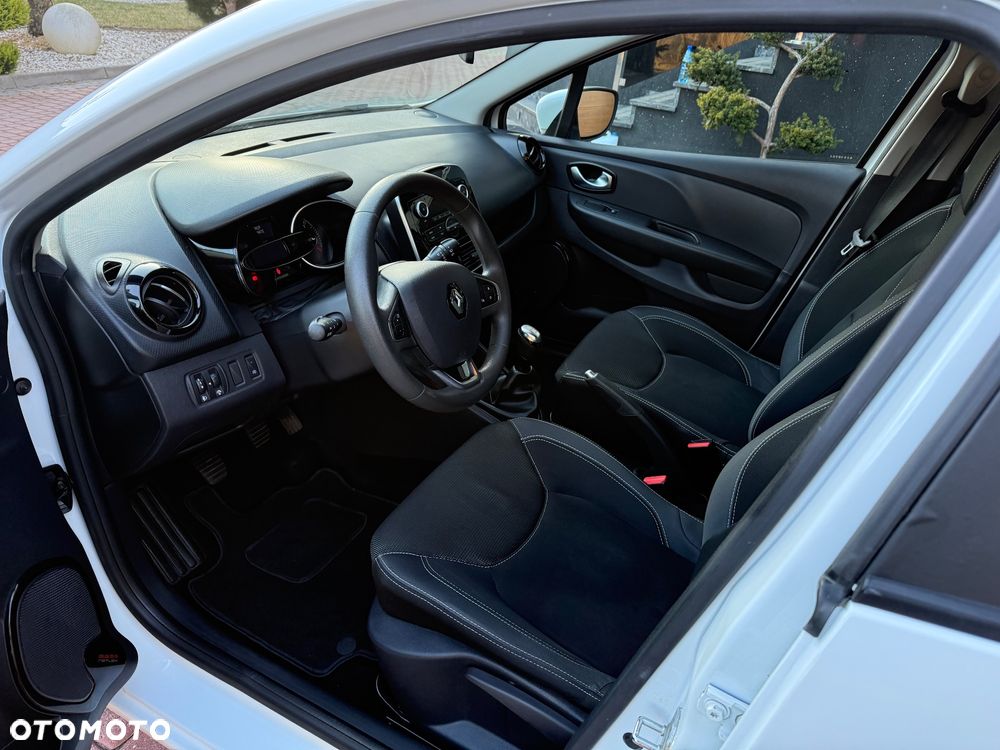 Renault Clio - 7