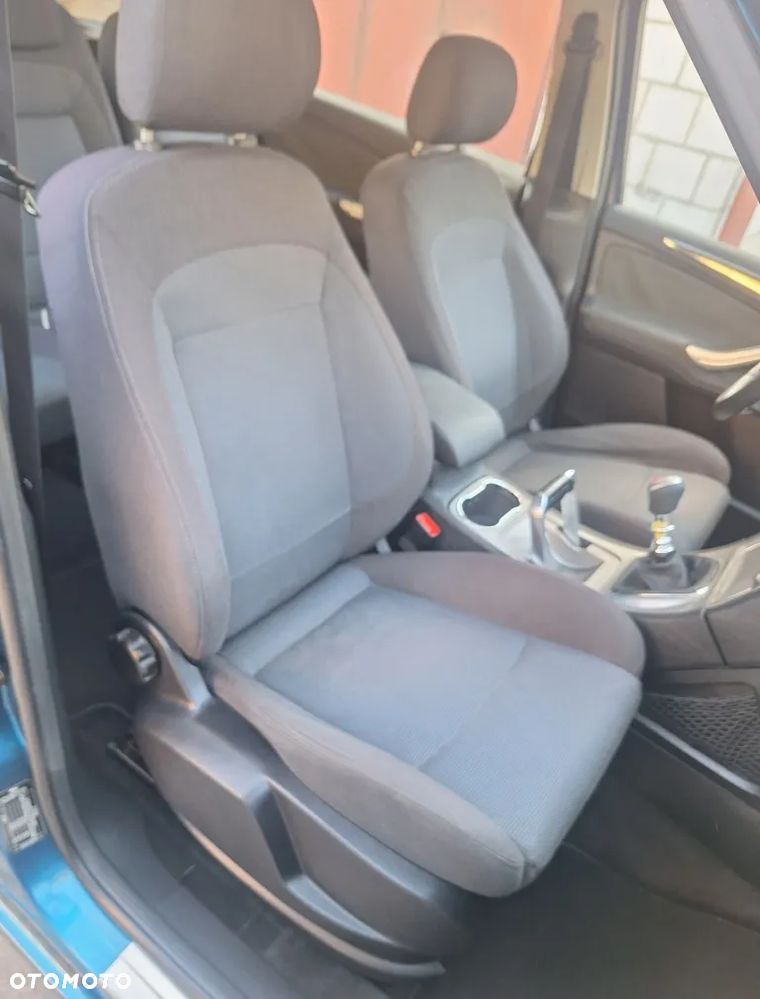 Ford S-Max - 10