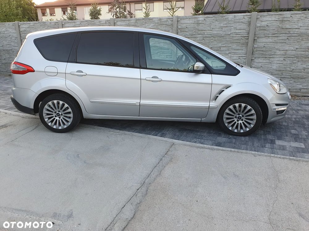 Ford S-Max - 8