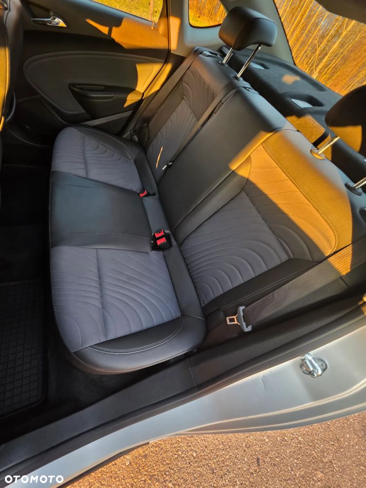 Opel Astra 1.4 T Cosmo - 31