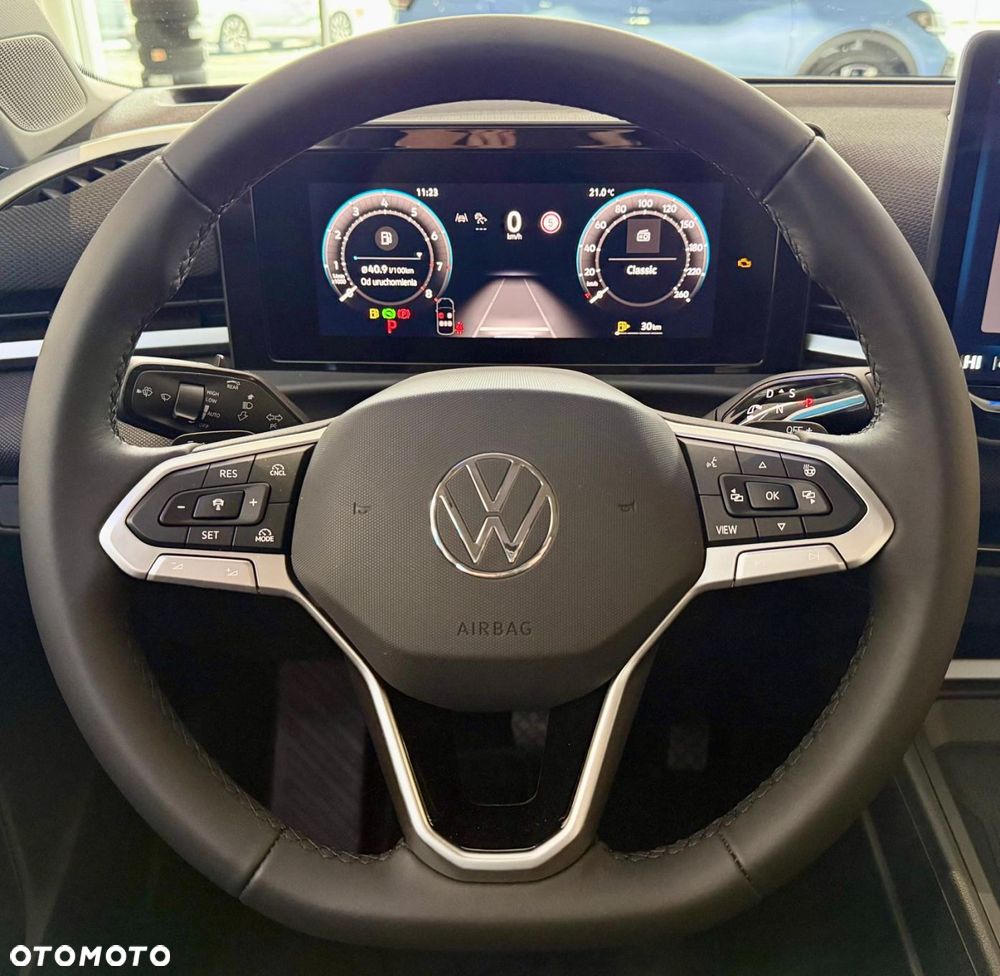 Volkswagen T-Roc - 10