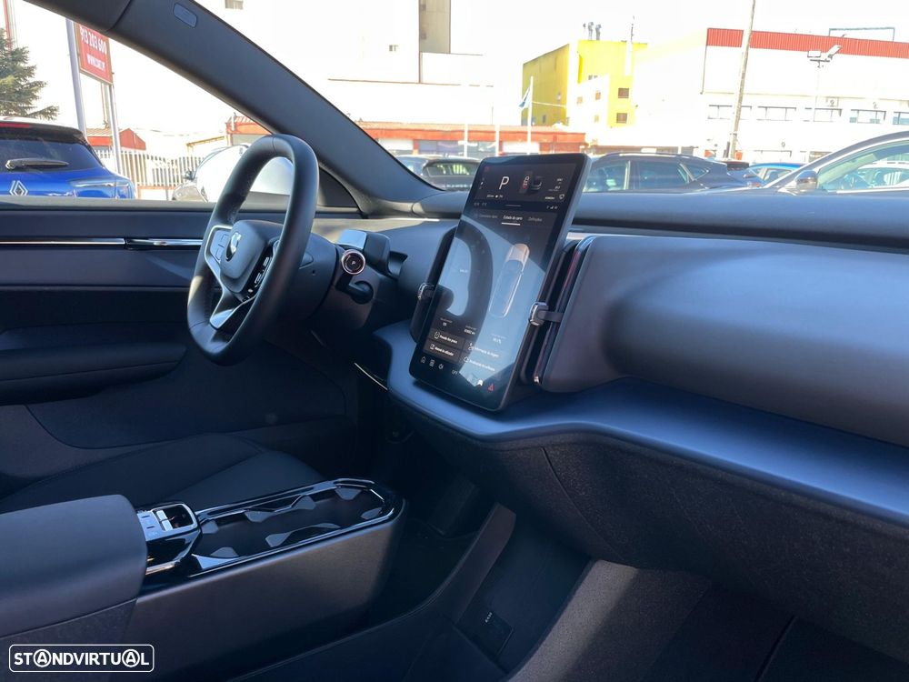 Volvo EX30 69 kWh Single Motor Extended Range Core - 15