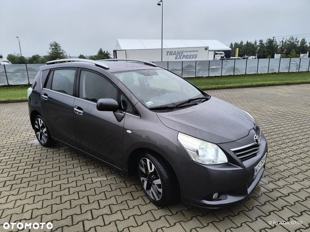 Toyota Verso - 4