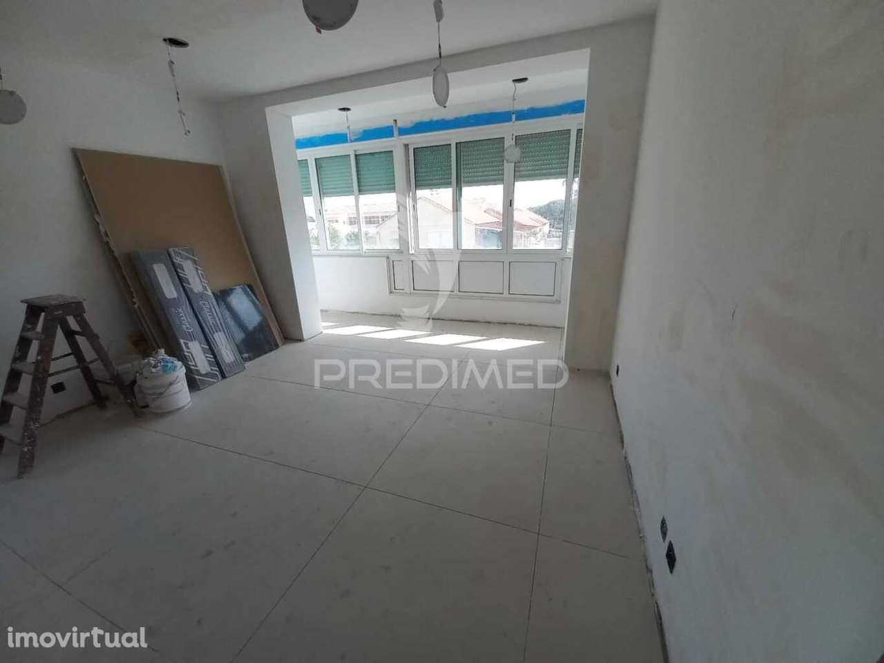 Apartamento T4 – Laranjeiro – Perto da Base Naval de Lisboa (Alfeite) - Grande imagem: 3/12