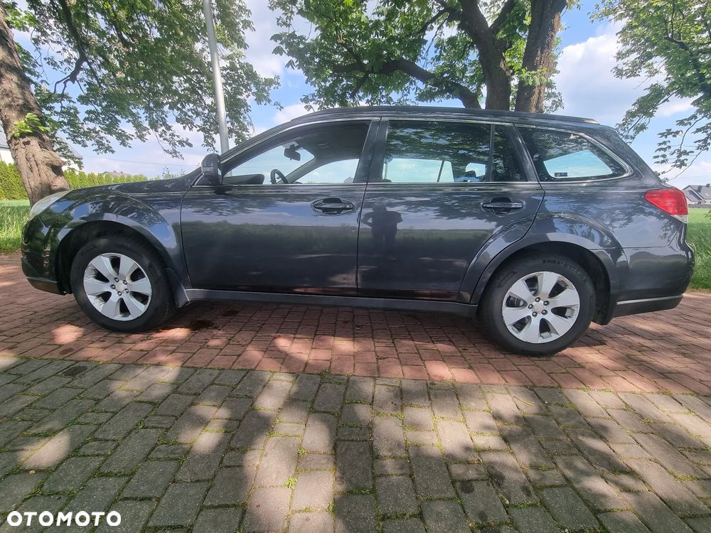 Subaru Outback 2.5i Comfort AT - 32