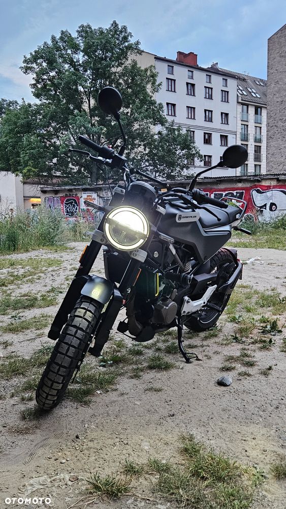 Husqvarna Svartpilen - 6