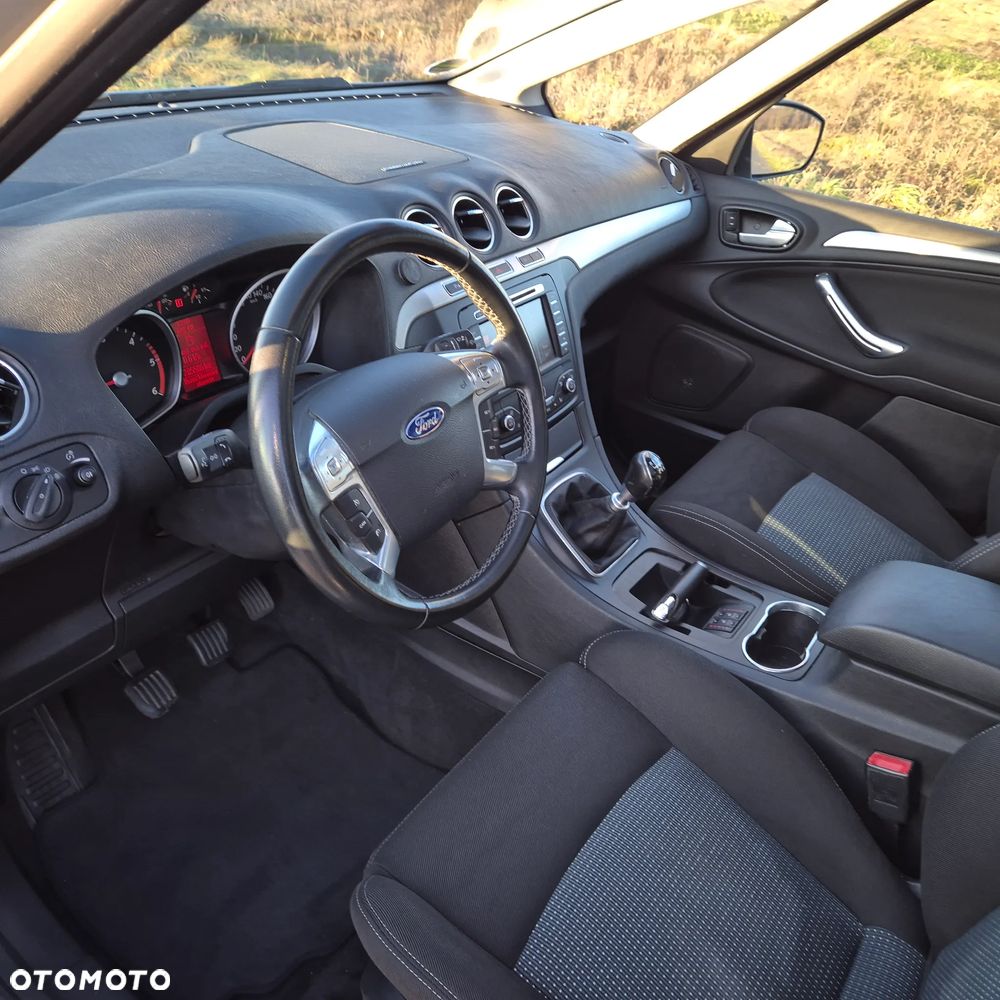 Ford S-Max - 18