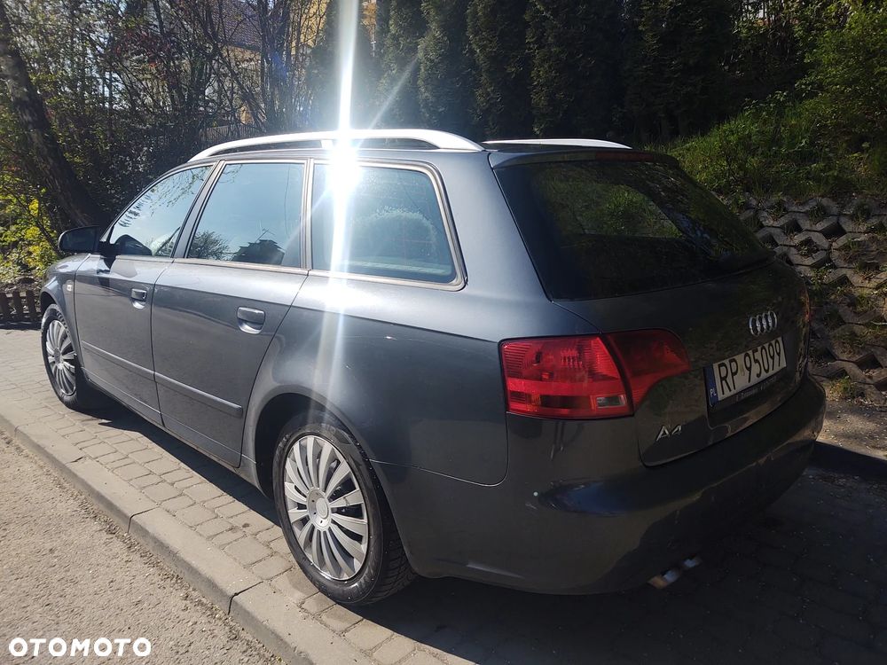 Audi A4 Avant 2.0 TDI DPF - 2