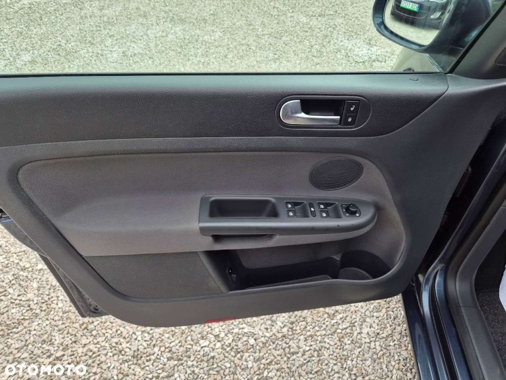 Volkswagen Golf Plus 1.6 Tour - 15