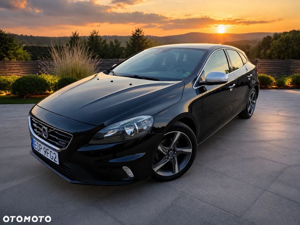 Volvo V40 D2 R Design - 1