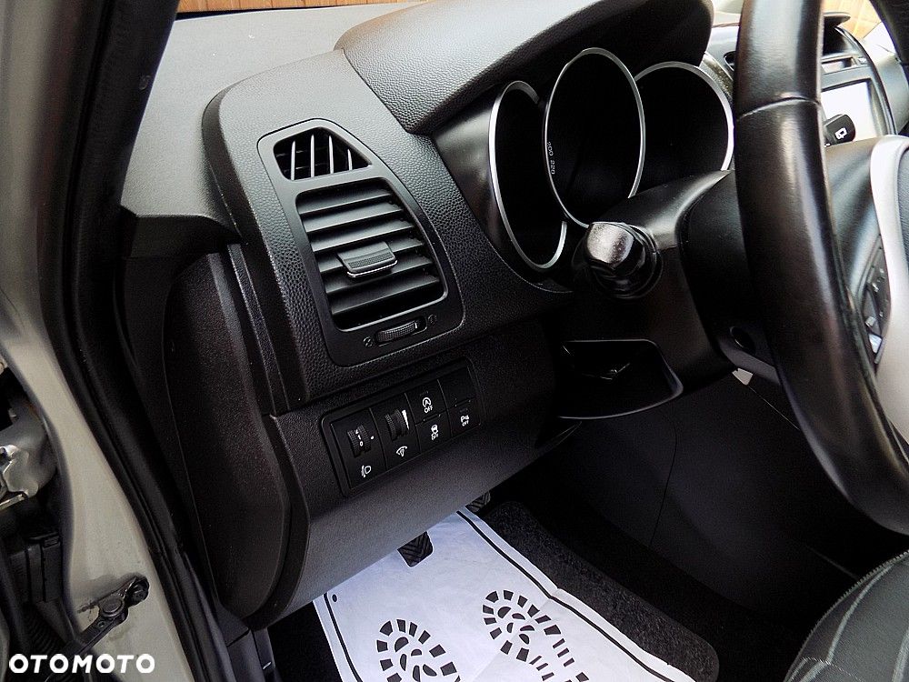 Kia Venga 1.4 CRDi 90 Vision - 10