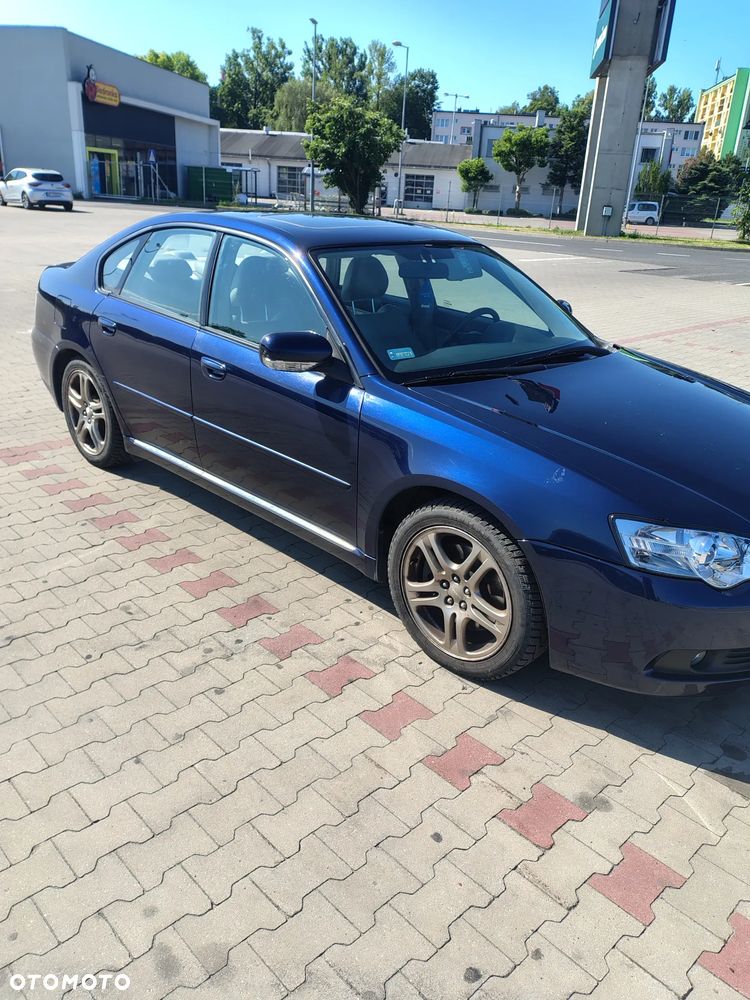 Subaru Legacy 3.0 H6 - 2