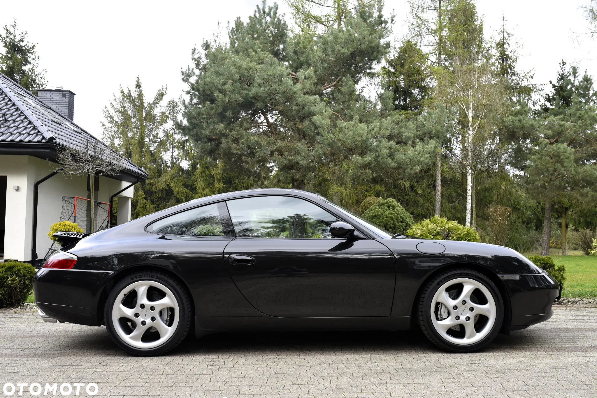 Porsche 911 Carrera 4 - 2