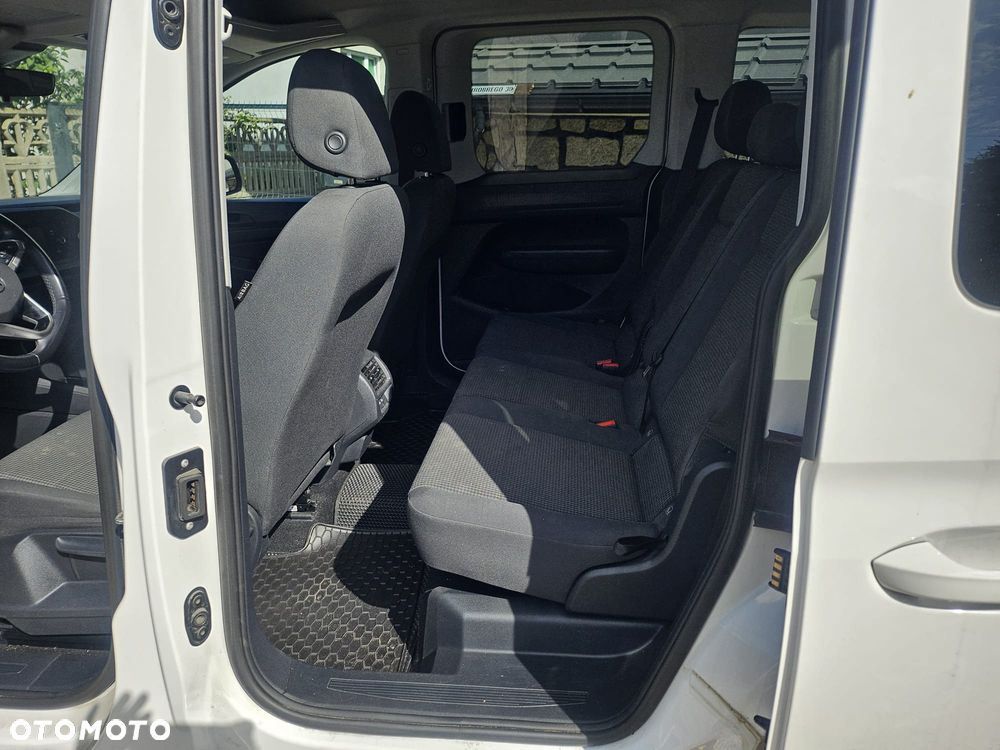 Volkswagen Caddy 1.5 TSI Style DSG - 13