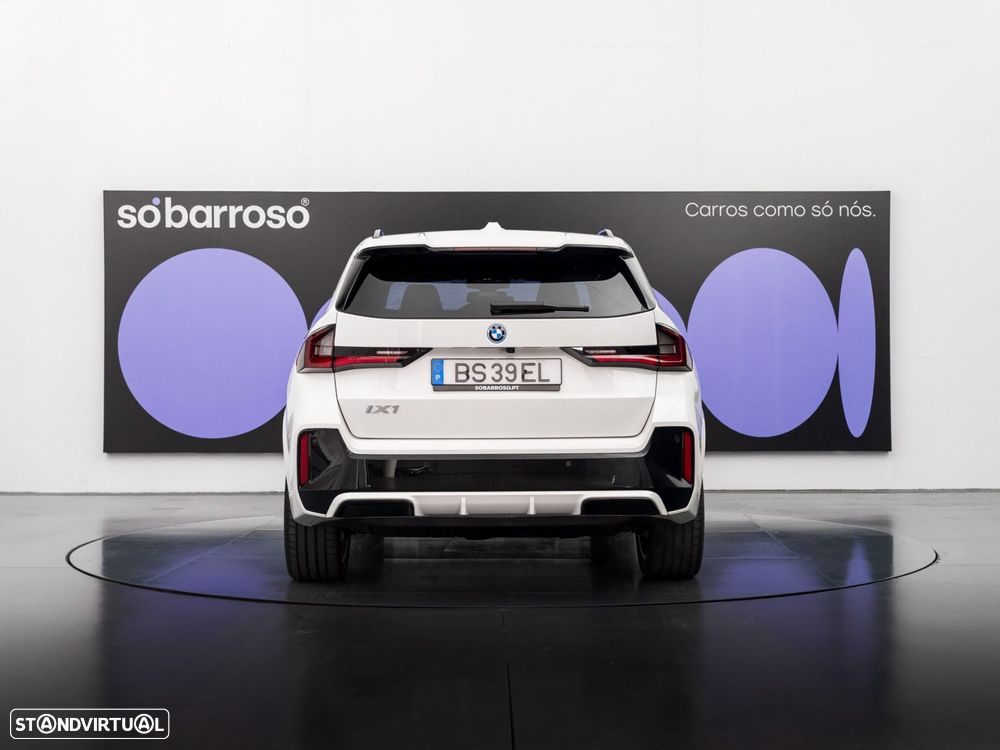 BMW iX1 eDrive20 Pack Desportivo M Pro - 5