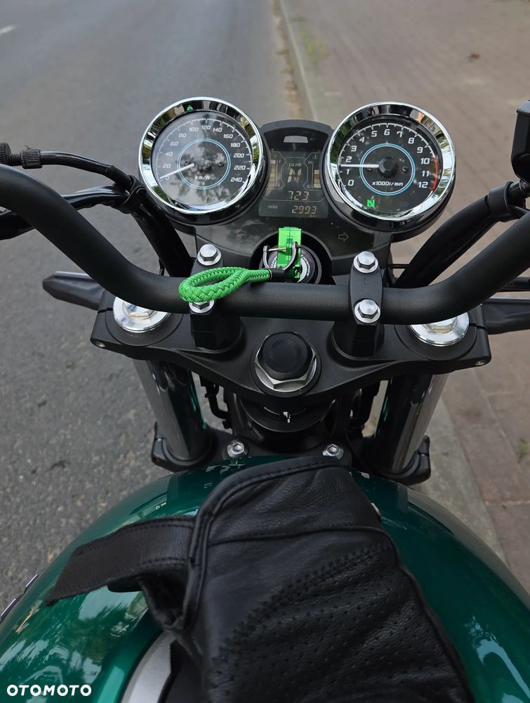 Kawasaki Z 650 RS - 2
