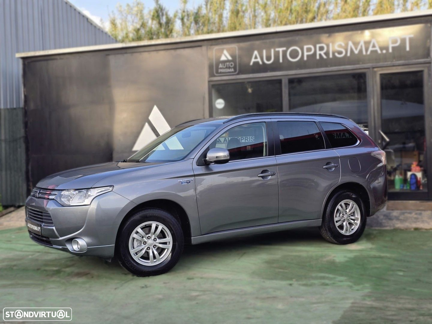Mitsubishi Outlander 2.0 MIVEC Intense+ - 3